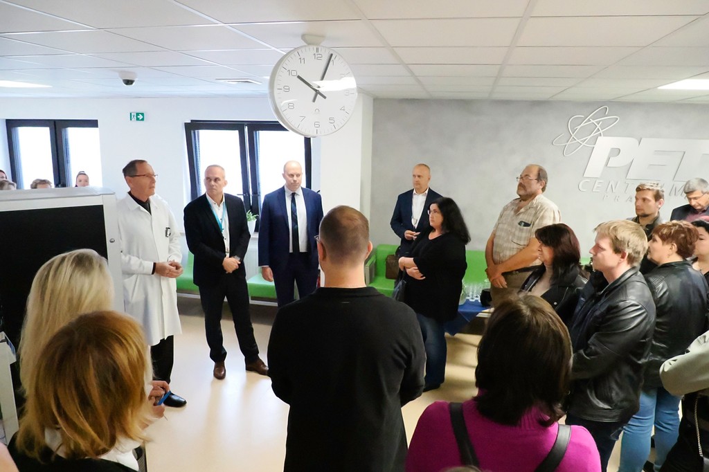 Slavnostní zahájení dne otevřených dveří PET centra Praha