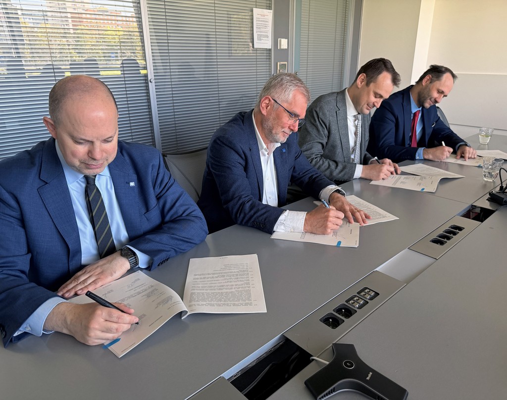 ČEZ posiluje inžen&yacute;rsk&eacute; kapacity: kupuje od &Uacute;JV Řež ENERGOPROJEKT PRAHA